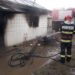 FOTO Incendiu la o casă din Prelipca, din cauza unei țigări. Proprietarul a fost găsit carbonizat în locuință