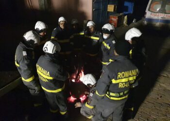 Echipele mixte din România, care s-a dus în sprijinul autorităților turce, au salvat patru persoane, până în prezent
