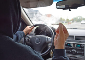 Un șofer ce avea permisul de conducere suspendat și era drogat cu canabis a fost depistat pe raza comunei Grănicești