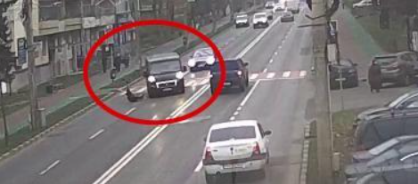 VIDEO Doi ani de închisoare cu suspendare pentru un șofer din Covasna, care a ucis o femeie pe trecerea de pietoni din fața Parcului ”Trei Bărboși”