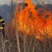 ISU Suceava face un apel la populație pentru a nu mai incendia vegetația uscată