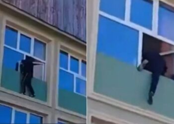 Un elev cu nevoi speciale a fost filmat în timp ce a ieșit pe geamul clasei sale de la etajul II al Colegiului Tehnic Samuil Isopescu