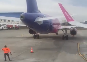 VIDEO cu momentul în care două avioane Wizz Air se ciocnesc pe Aeroportul ”Ștefan cel Mare” Suceava
