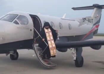 Lumina Sfântă ar trebui să ajungă pe Aeroportul ”Ștefan cel Mare” Suceava în jurul orei 20.00