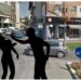 Un tânăr și-a bătut iubita în fața magazinului Orange din centrul Sucevei. Ambii sunt din Constanța