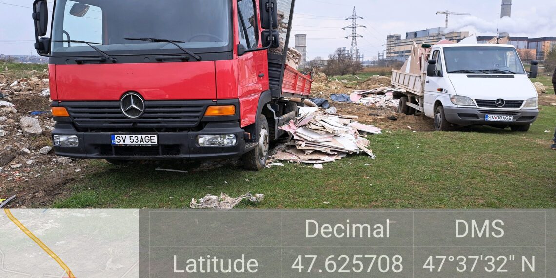 FOTO Minunile există! Poliția Locală Suceava și Garda de Mediu și-au unit forțele și i-au venit de hac unei firme care-și arunca deșeurile de construcții pe malul stâng al râului Suceava, la câțiva pași de Iulius Mall Suceava