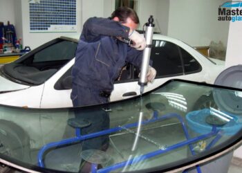 Află despre înlocuire geamuri camioane Suceava sau parbrize pentru diverse autoturisme