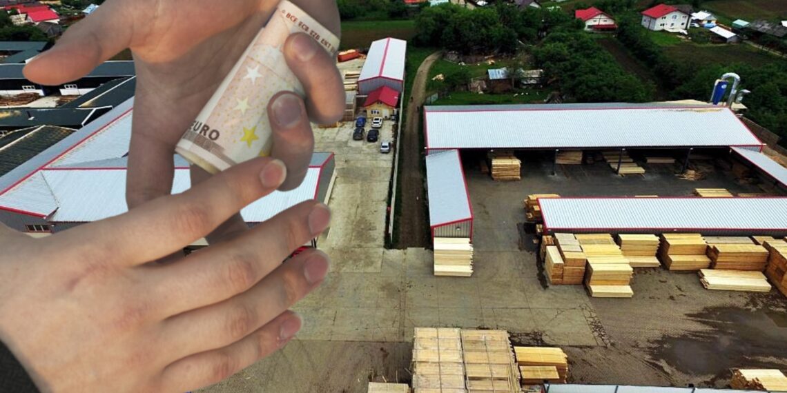 Patronul gaterului Saniral și polițistul șpăgar care a luat mită 300.000 de euro au fost trimiși în judecată