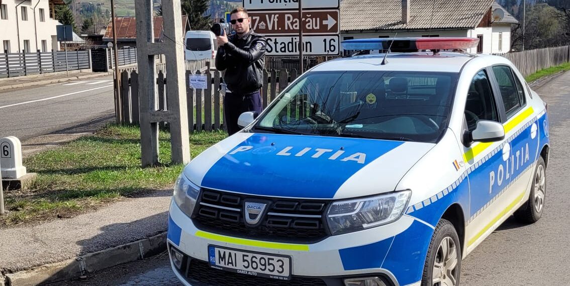 FOTO Peste 100 de șoferi vitezomani au rămas pietoni, săptămâna aceasta, pe raza județului Suceava