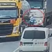 VIDEO Un șofer de camion din Suceava a dat cu mașina peste o femeie care traversa regulamentar o stradă din Râmnicu Sărat. Suceveanul i-a fost suspendat permisul de conducere pentru 60 de zile