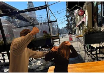 Un bărbat a încercat să își bată soția pe terasa localului ”Camera cu cafea” din centrul Sucevei, de Sfinții Împărați Constantin și Elena