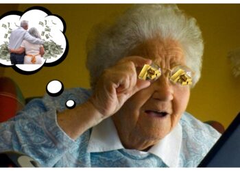 O pensionară din Liteni, cu soțul paralizat la pat, a fost condamnată după ce și-a păcălit familia și oamenii din jur, sperând să-și trăiască viața la brațul unui ”bogătan” străin, cunoscut pe Facebook. Femeia a căpătat peste 11.500 de euro prin înșelăciune și a pompat banii în contul unei persoane necunoscute