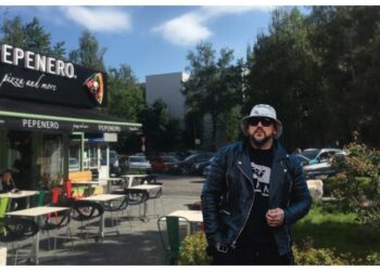 Interlopul ”Cimpa” desfășoară o campanie de intimidare mută față de personalul pizzeriei Pepenero? Fiul vitreg al unui fost șef de la Serviciul de Investigații Criminale intră în local doar pentru a consuma șervețele de la bar și apă de la toaletă