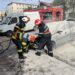 FOTO Un autoturism a luat foc în Suceava, în zona Gării Burdujeni