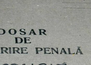 Dosar penal întocmit pe numele unui individ care l-a îmbrâncit pe un bărbat, fiind nemulțumit de bateria pe care a cumpărat-o în urmă cu șapte ani