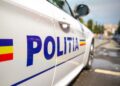 O femeie s-a ales cu dosar penal pentru că a fost prinsă predându-i tainele șoferiei, fiului său de 16 ani, pe înserat. Polițiștii i-au surprins circulând pe un drum din Mitocu Dragomirnei