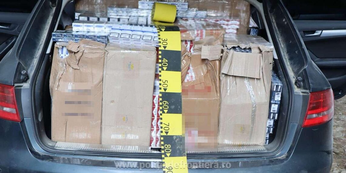 Autoturism încărcat cu 10.500 pachete țigări, confiscat la Brodina de Jos