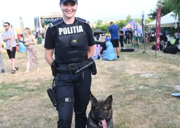 Polițiștii suceveni anunță că vor fi prezenți la Festivalul ”Deep in The Forest”, cu patru câini polițiști, pentru a se asigura că nu se consumă droguri