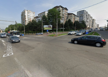Un șofer beat muci a avariat trei mașini în intersecția din fața magazinului Lidl, încercând să vireze pe bulevardul George Enescu