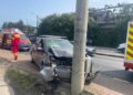 FOTO O șoferiță a dat cu mașina peste două femei și două copile, pe un trotuar de pe Calea Unirii. Autoturismul s-a oprit într-un stâlp