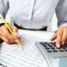 Contabila de la Primăria Valea Moldovei, care a furat 367.404 lei din fondurile trezoreriei, a scăpat basma curată. Aceasta trebuie să returneze suma de bani