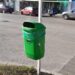 Un moșneag din Bosanci a fost amendat cu 2.000 de lei pentru că a luat la șuturi un coș de gunoi din stația de autobuz Orizont