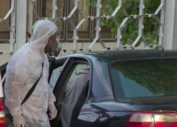 Un vasluian aflat în concediu în Sadova a fost găsit mort într-un autoturism