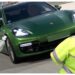 Un individ cherchelit a fost identificat de polițiști în timp ce conducea un Porsche Panamera prin centrul Sucevei