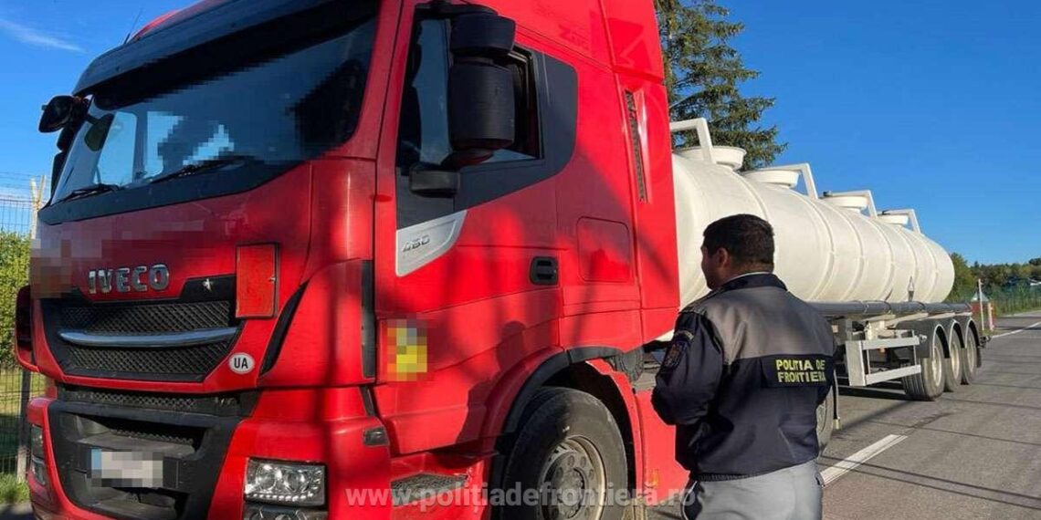 Atestat profesional fals, descoperit la un șofer ucrainean, în PTF Vicovu de Sus