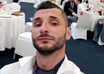 ”Mitosh”, taximetristul șantajist care cerea ”taxă de protecție” transportatorilor ucraineni din zona Aeroportului Salcea se întoarce acasă. Acesta a fost plasat sub control judiciar