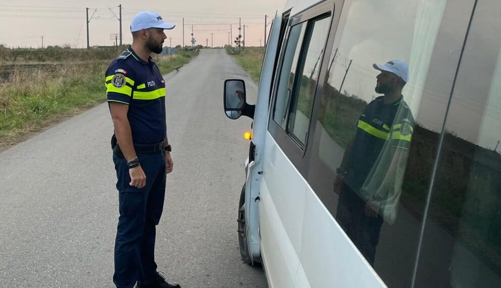 FOTO Polițiștii suceveni au aplicat peste 500 de amenzi, în valoarea totală de 323.300 lei, în doar trei zile