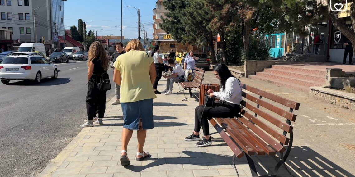 FOTO Lucian Harșovschi a anunțat că stația Orizont se mărește: ”Punem bănci, coșuri de gunoi și refacem jardinierele din zonă pentru un plus de frumusețe”