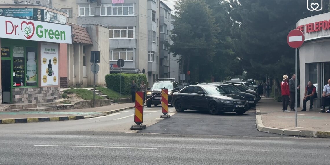 FOTO Lucian Harșovschi a anunțat că stația Orizont se mărește: ”Punem bănci, coșuri de gunoi și refacem jardinierele din zonă pentru un plus de frumusețe”