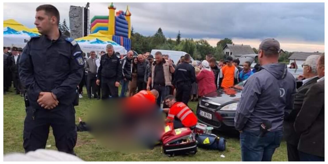 FOTO Un bărbat a murit pe toloaca din centrul localității Volovăț, la hramul comunei