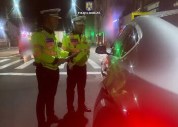 FOTO Peste 200 de polițiștii suceveni acționează în acest weekend cu toate aparatele etilotest, etilometru și drugtest din dotarea Inspectoratului de Poliție Județean. Peste 500 de amenzi, în valoare totală de 300.000 de lei, au fost aplicate în trei zile