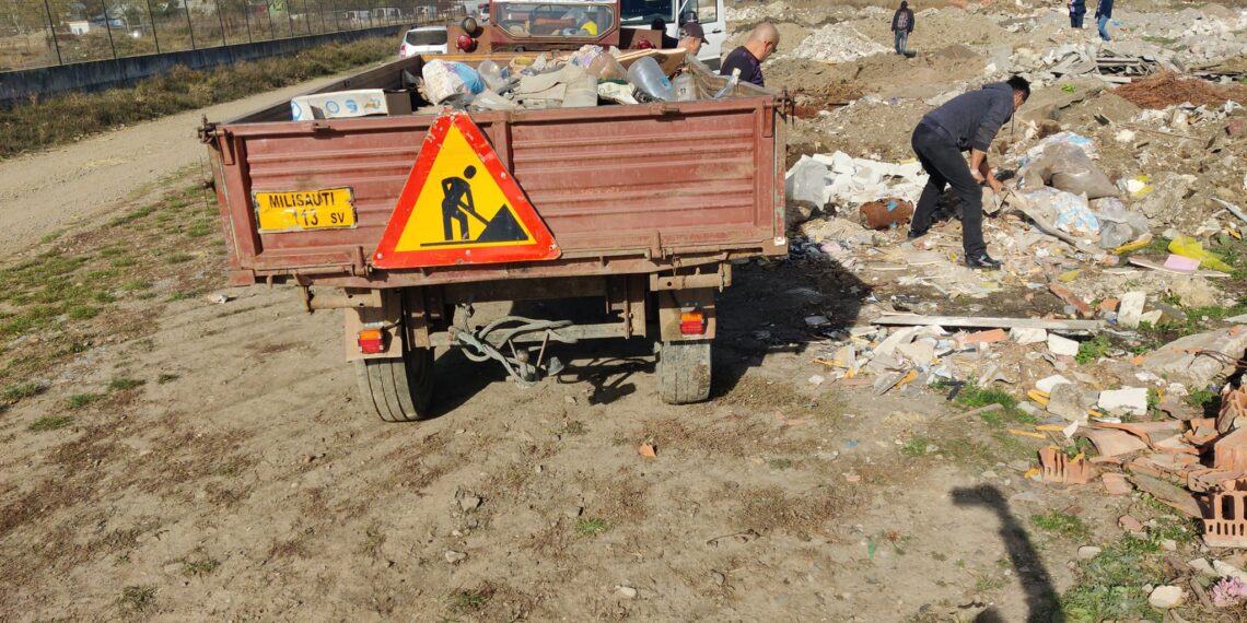FOTO Primăria Milișăuți a fost amendată cu 45.000 de lei, pentru o groapă de gunoi amenajată ilegal