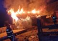 FOTO Incendiu puternic la o gospodărie din Frasin, izbucnit la o bucată de noapte