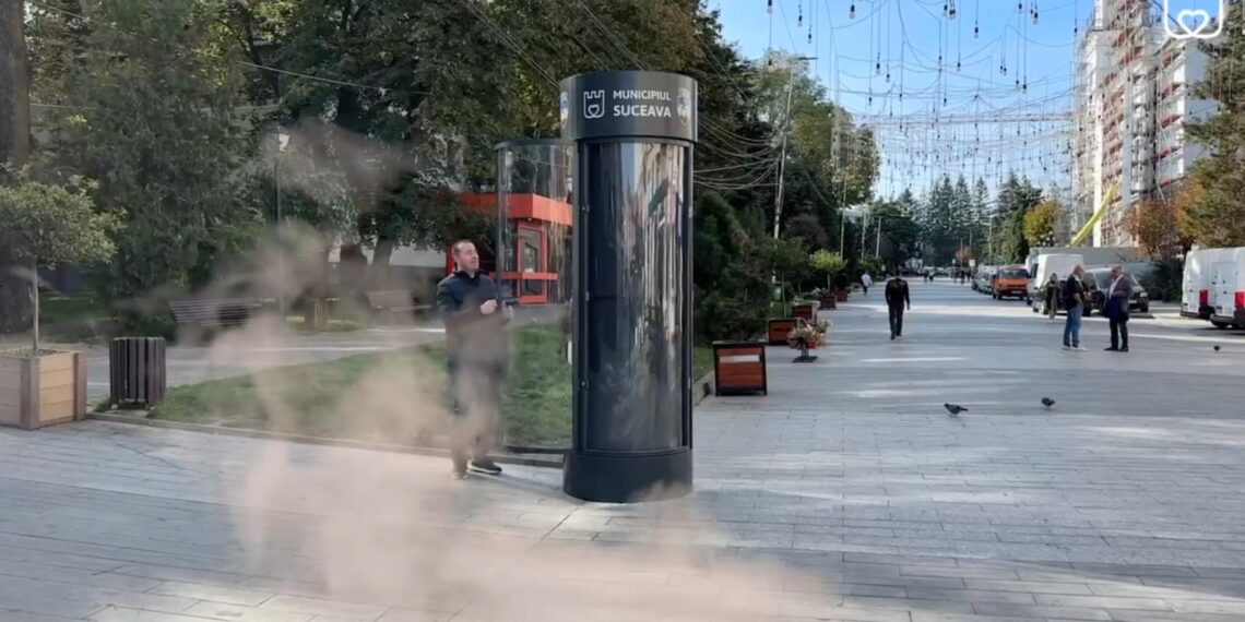 VIDEO Viceprimarul Sucevei, Lucian Harșovschi, despre noile panouri publicitare din municipiul reședință de județ: ”Nu, nu sunt capsule de teleportare, nici nave spațiale, sunt doar noile panouri publicitare stradale”