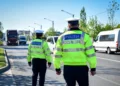IPJ Suceava le amintește conducătorilor auto să respecte semnalele regulamentare de oprire ale polițiștilor în trafic: ”Vom da dovadă în continuare de fermitate și vom acționa în permanență cu utilizarea mijloacelor din dotare”
