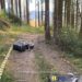 FOTO Polițiștii de frontieră din Brodina au observat trei cărăuși de țigări în apropierea frontierei de stat cu Ucraina. Indivizii au abandonat coletele cu țigări de contrabandă în valoare de circa 35.000 de lei și au luat-o la fugă