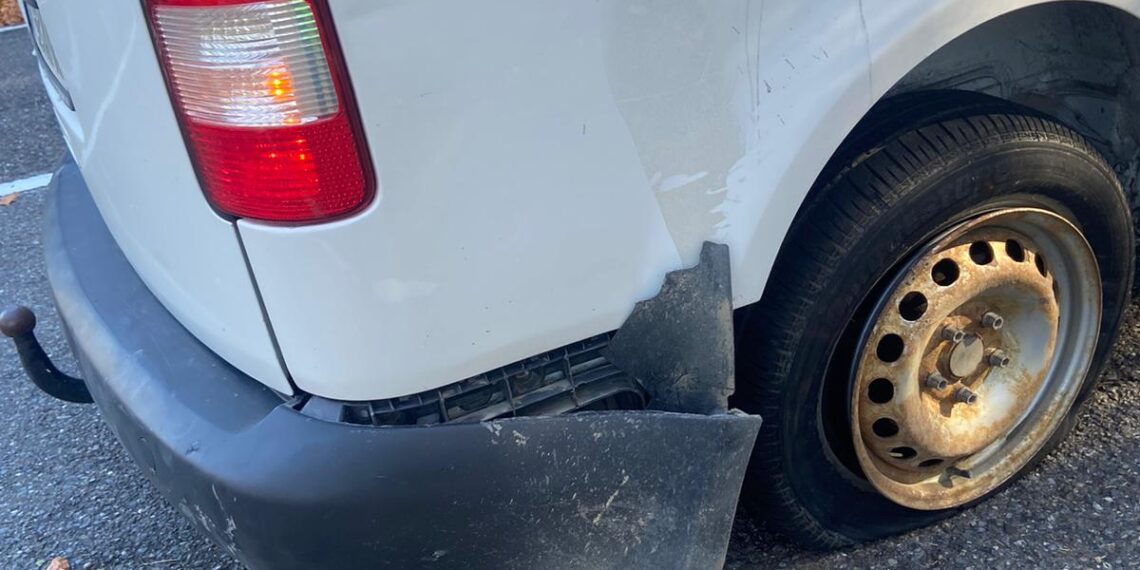 VIDEO Urmărire cu focuri de armă, pe raza localității Sucevița, după un individ beat și fără permis, care a furat o mașină