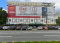 O fălticeneancă de 19 ani a ajuns la spital, după ce a căzut de pe o trotinetă electrică în parcarea complexului comercial ”Bucovina”, din Suceava