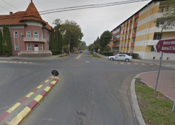 O șoferiță de 70 de ani a dat cu mașina peste un biciclist, într-un sens giratoriu din Rădăuți. Femeia nu i-a acordat prioritate bărbatului