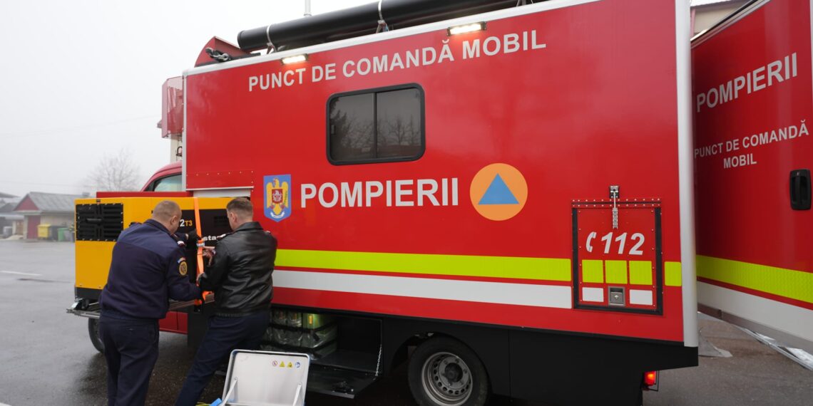 FOTO Tehnică nouă de intervenție în dotarea ISU Suceava. Punctul de Comandă Mobil cu dotări de ultimă generație va fi folosit în situații de urgență majoră
