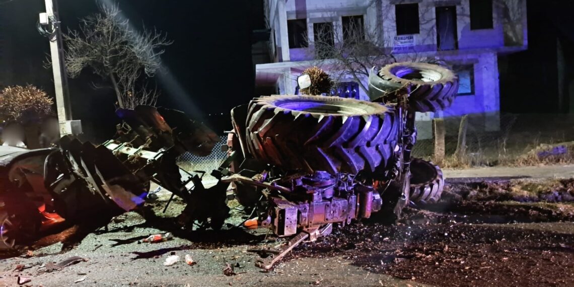 FOTO Accident mortal pe raza localității Arbore, între un autoturism și un utilaj agricol