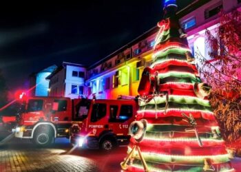 ISU Suceava, apel către cetățeni, privind împodobirea bradului și decorarea locuinței cu instalații de iluminat ornamentale: ”Printr-un comportament preventiv, vă salvaţi viaţa şi bunurile