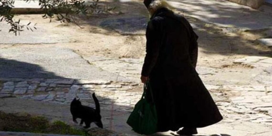 Un călugăr de 73 de ani, de la schitul din Manolea – Forăști, a fost reținut pentru crimă. Acesta este acuzat că l-a omorât în bătaie pe un enoriaș, la beție