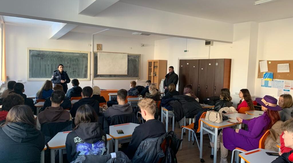 IPJ Suceava a remarcat un trend descendent al numărului infracțiunilor în mediul școlar din județ. În 2023 nu s-au înregistrat agresiuni sexuale, racolări de minori în scopuri sexuale, tâlhării și abuzuri în serviciu