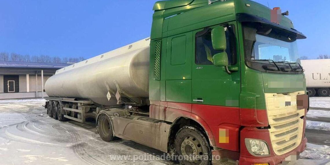 FOTO Remorcă cisternă, în valoare de 30.000 de euro, căutată de autoritățile croate, descoperită în PTF Siret