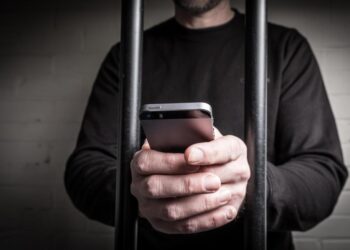 Doi pușcăriași și săgețile lor și-au aflat pedepsele pentru înșelăciunile făcute prin metodele ”COVID” și ”Accidentul”. Unul dintre indivizi este condamnat la peste 18 ani de închisoare